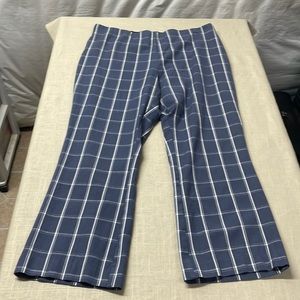 Womens cropped kick flair pull on pants.